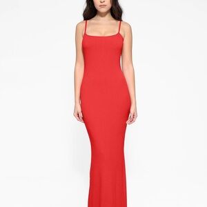 Elegant Red Maxi Dress
